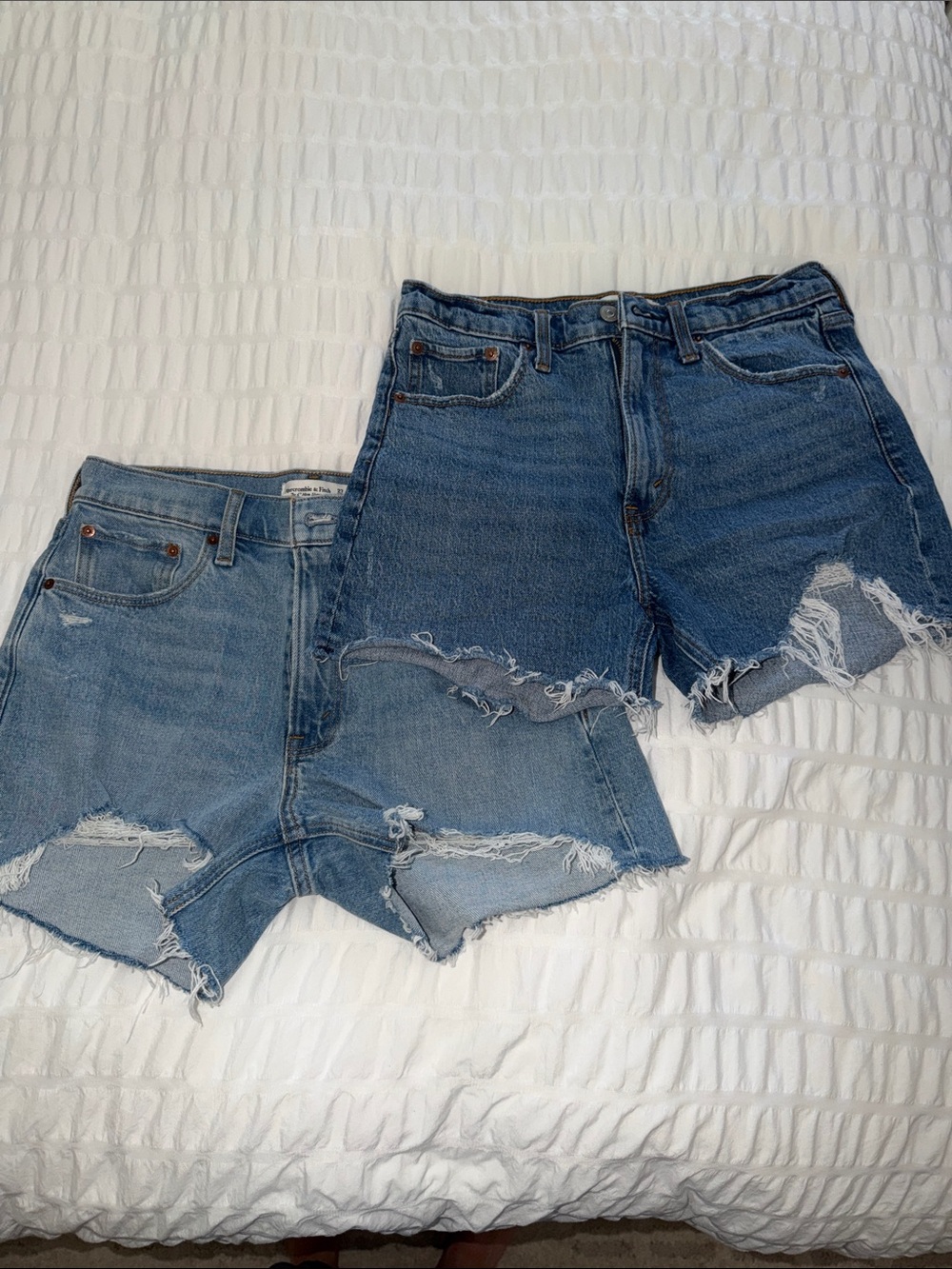 2 pairs Abercrombie high rise mom shorts size 27  4in inseam